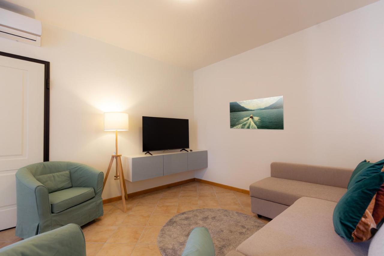 Porta Torre Como Apartment - By Relais Di Giada Екстериор снимка