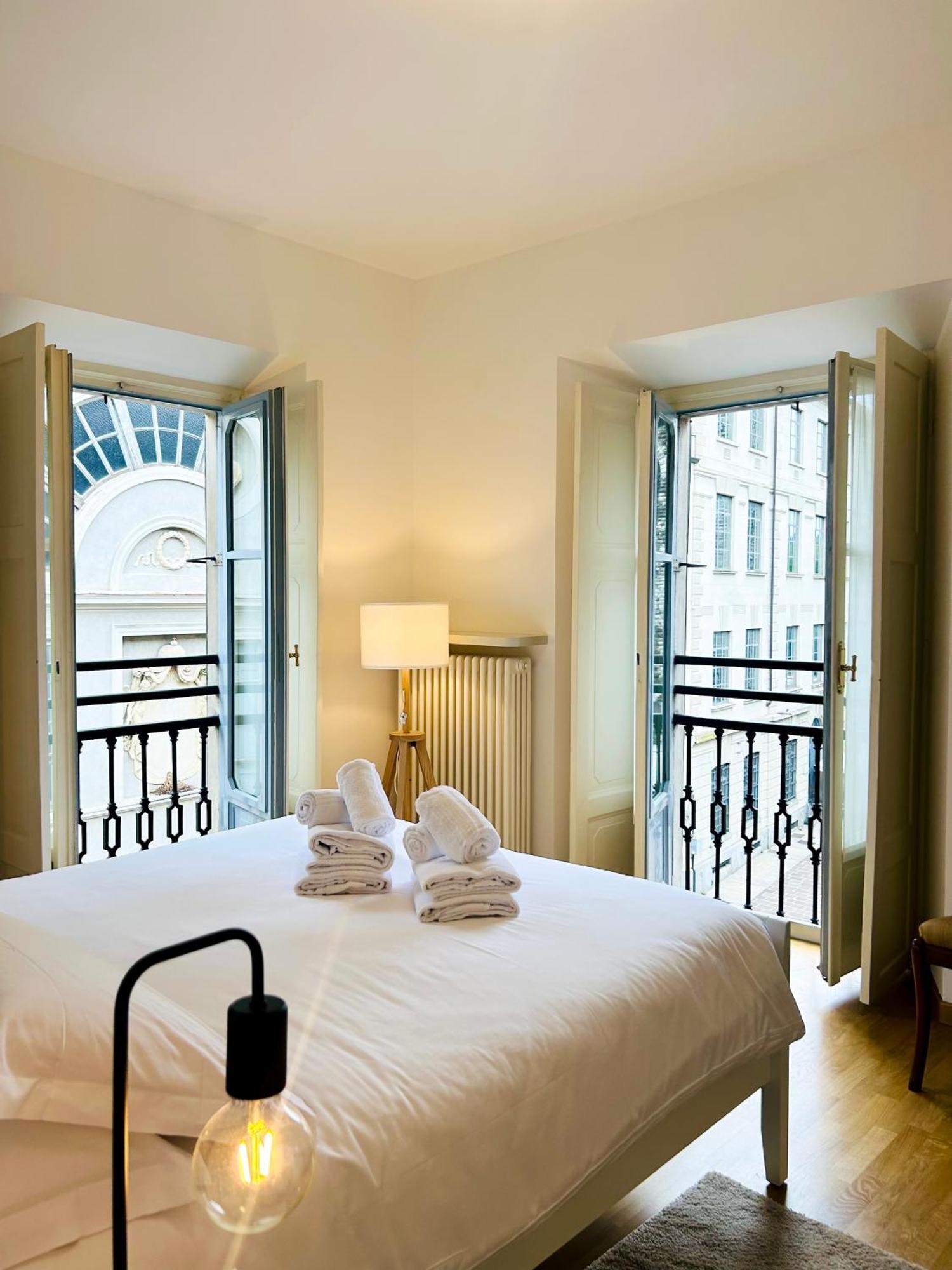 Porta Torre Como Apartment - By Relais Di Giada Екстериор снимка